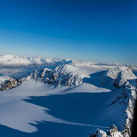 Adventure Villa Lyngen